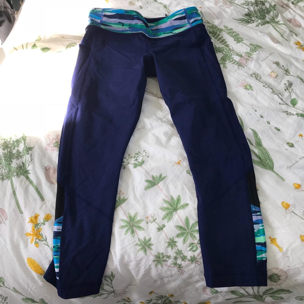 Lululemon run inspire crop size 6